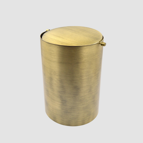 Country Swing-Top Trash Can