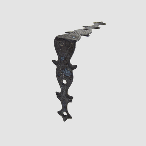 Rustic Ornamental Corner Bracket